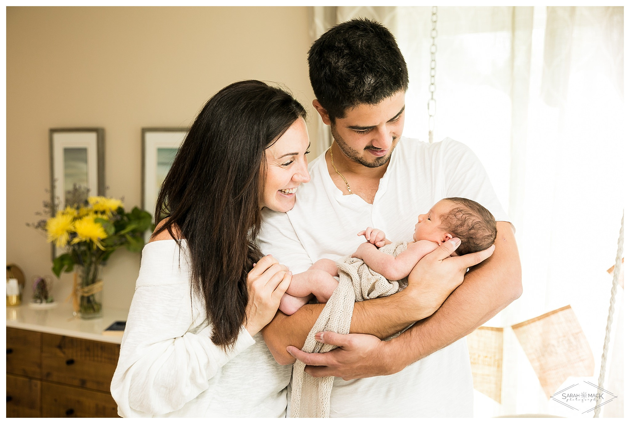 A Orange County Newborn Lifestyle Photography