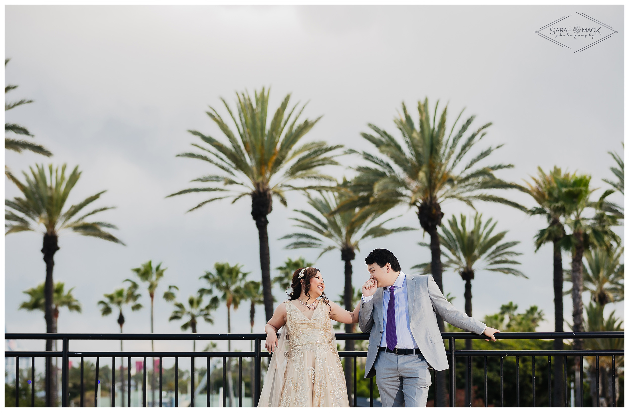 MD Long Beach Aquarium Wedding Photography