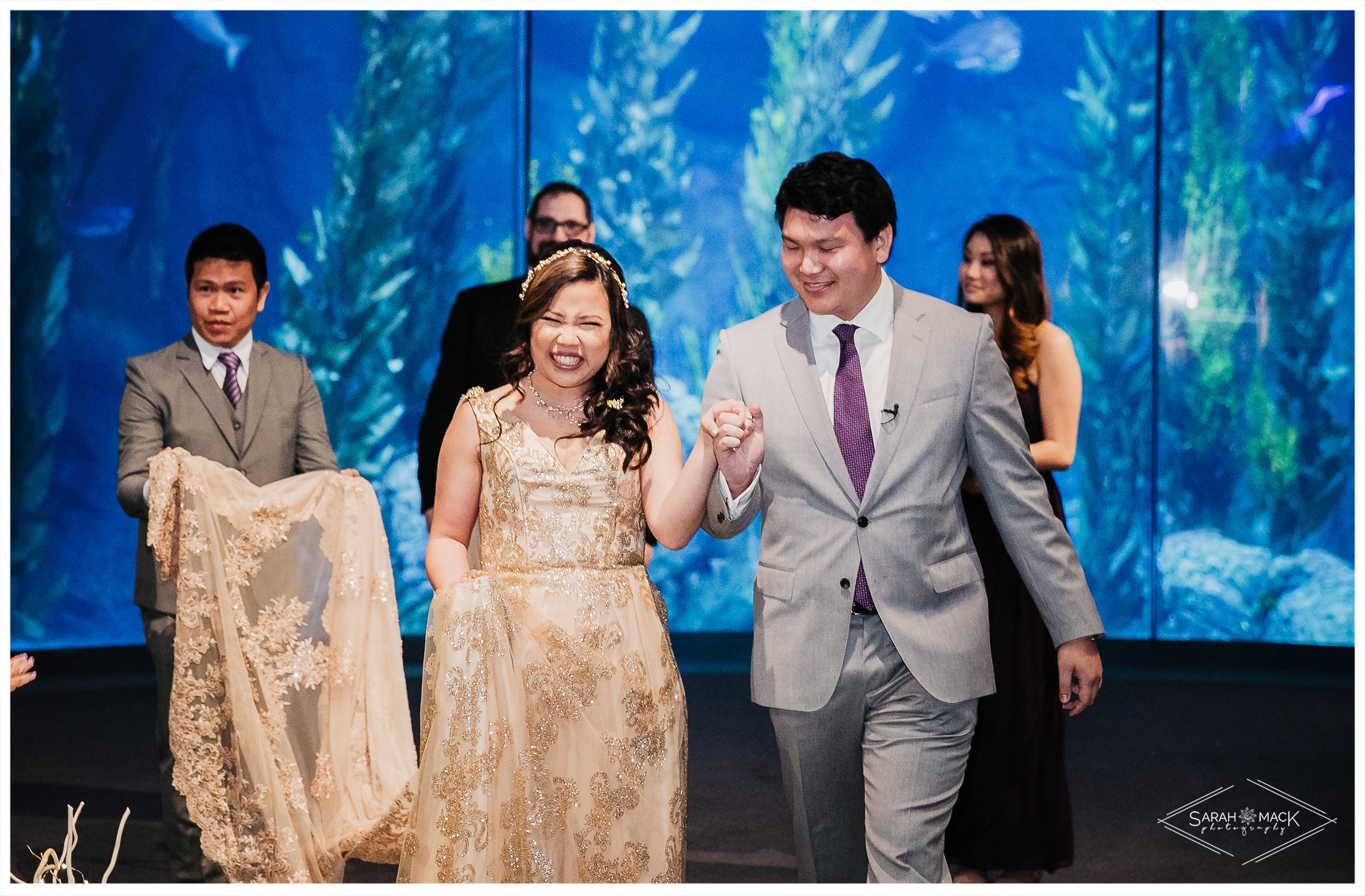 MD Long Beach Aquarium Wedding Photography